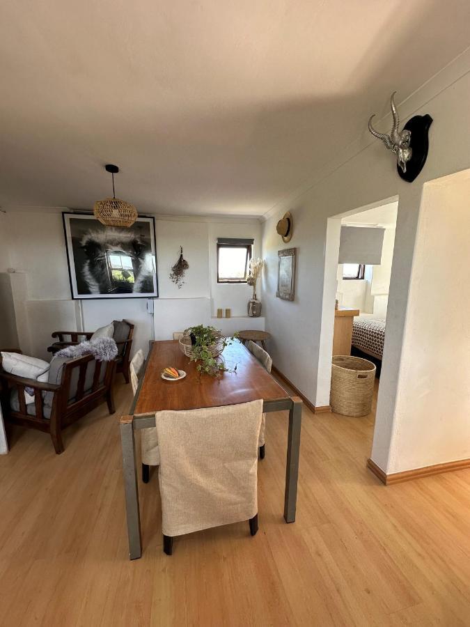 Ostrich Cottage At Les Wings Private Game Farm Groot-Jongensfontein Extérieur photo